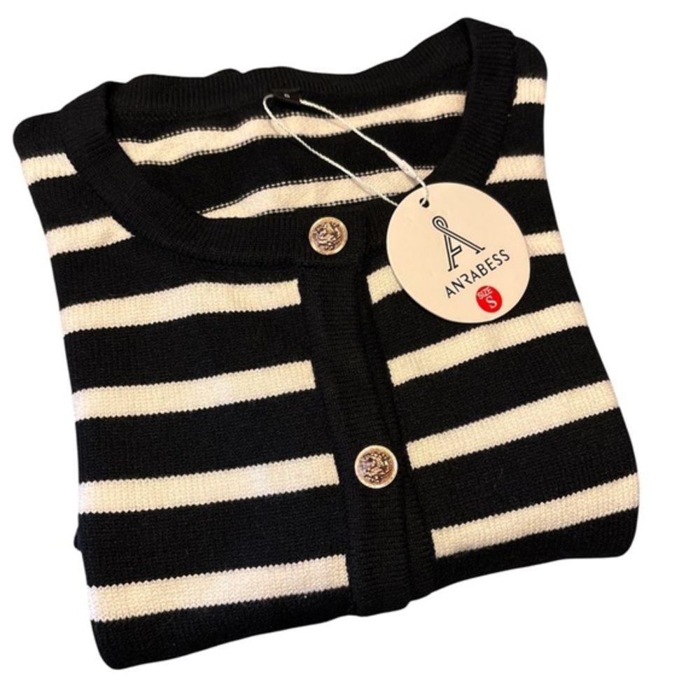 ANRABESS Women’s Striped Button Down Cropped Knit Sweater - S